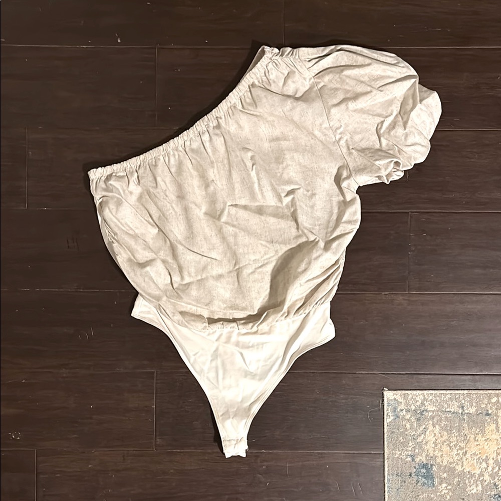 Fab’rik Off-Shoulder Cream Bodysuit- Size S